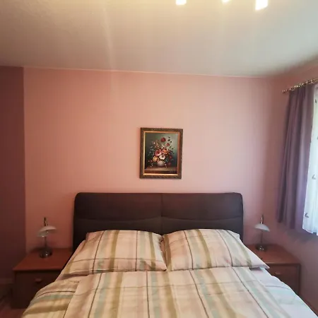 Aparthotel Ferienparadies Gutounik 4*