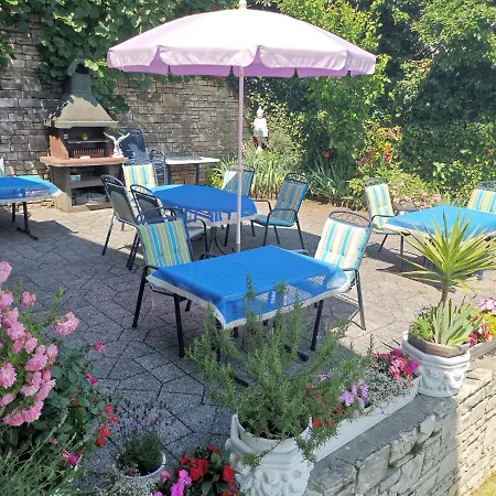 Ferienparadies Gutounik アパートホテル Pörtschach am Wörthersee