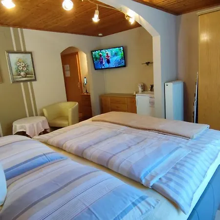 アパートホテル Ferienparadies Gutounik Pörtschach am Wörthersee