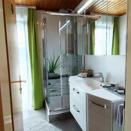 Ferienparadies Gutounik アパートホテル 4*