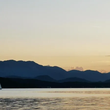 Ferienparadies Gutounik アパートホテル 4*