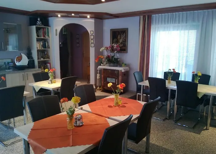 מלון דירות Ferienparadies Gutounik 4*